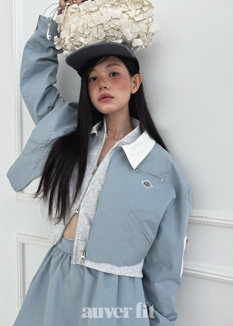 Auver_Fit - Korean Women Fashion - #momslook - Wappen Crop Jacket - 2