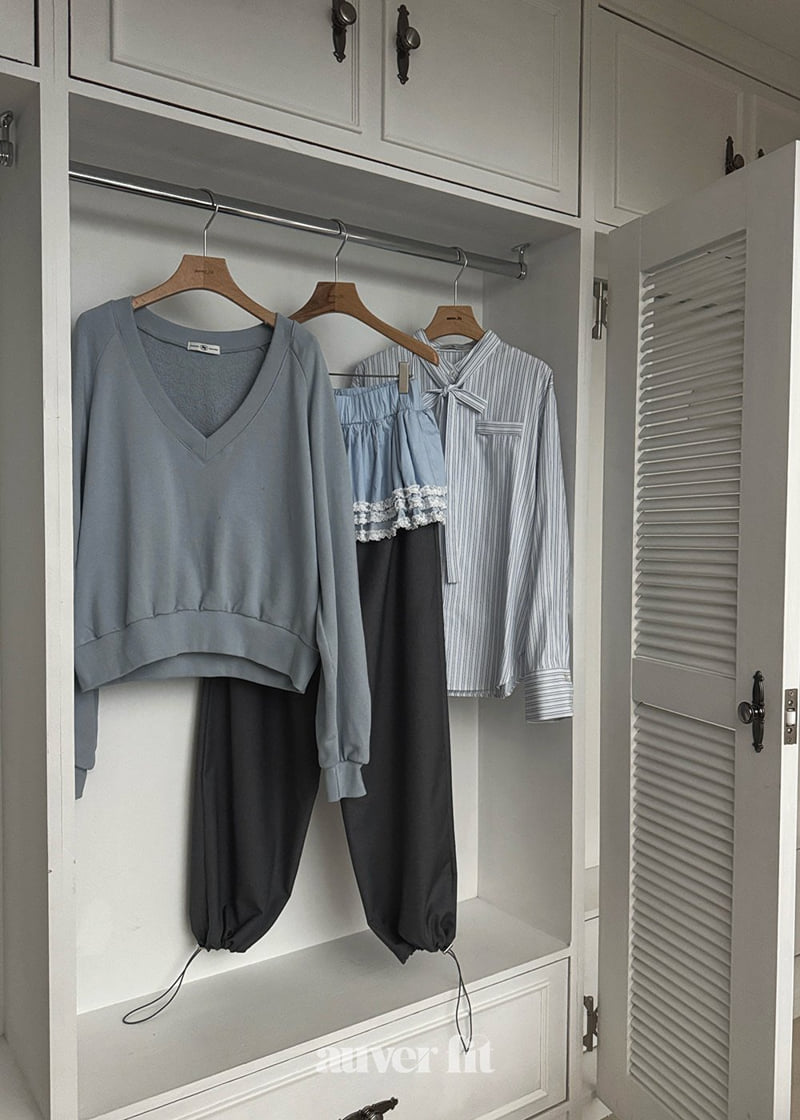 Auver_Fit - Korean Women Fashion - #thatsdarling - Ribbon Stripe Shirt - 3