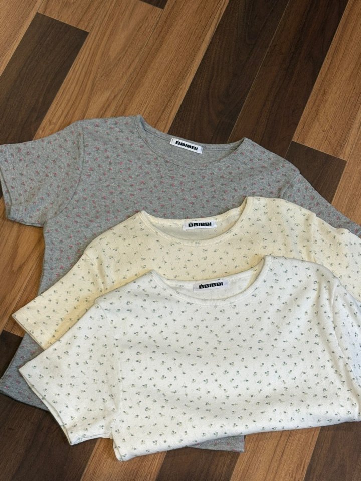 Bbibbi - Korean Women Fashion - #momslook - Flower Crop Short Sleeve Tee