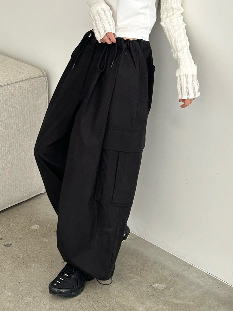 Buckle - Korean Women Fashion - #momslook - Woody Wide Cargo Pants - 12