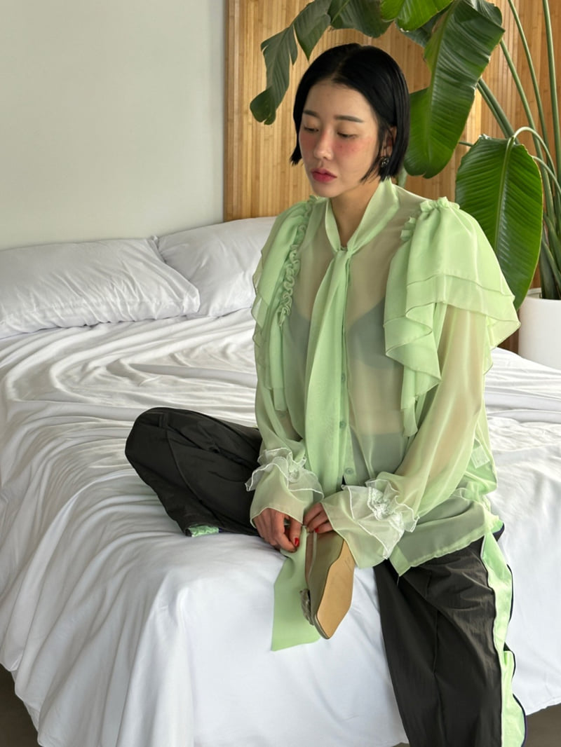 Chavi - Korean Women Fashion - #womensfashion - Queen Chiffon Blouse