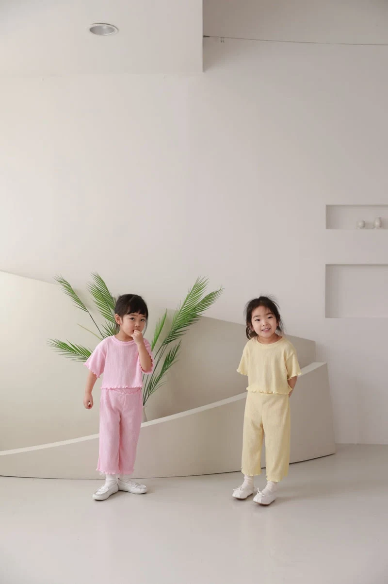 Color - Korean Children Fashion - #kidsshorts - Toy Top Bottom Set - 3