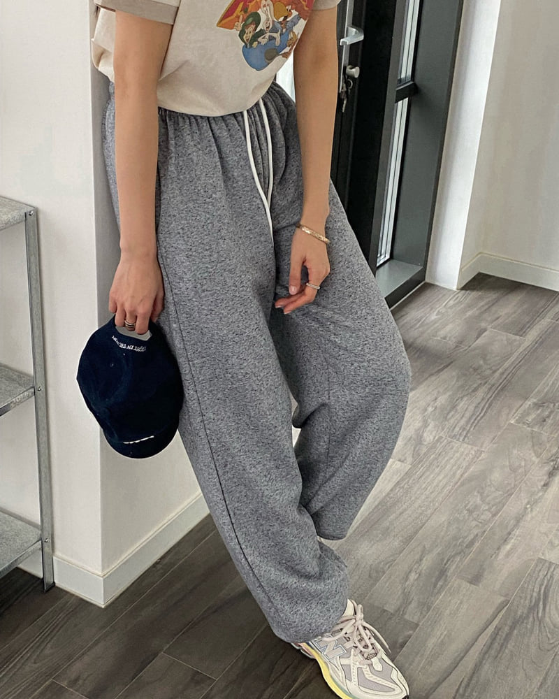 Diana - Korean Women Fashion - #momslook - Oreo Jogger Pants - 12