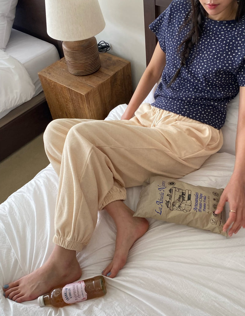 Diana - Korean Women Fashion - #momslook - Cream Terry Jogger Pants