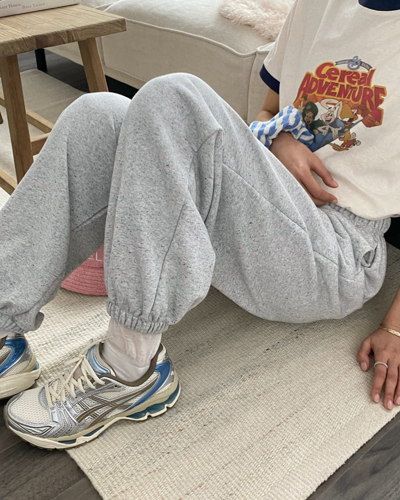Diana - Korean Women Fashion - #thatsdarling - Oreo Jogger Pants - 2