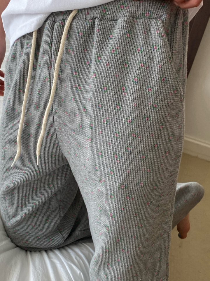 Diana - Korean Women Fashion - #vintagekidsstyle - Flower Pants - 6