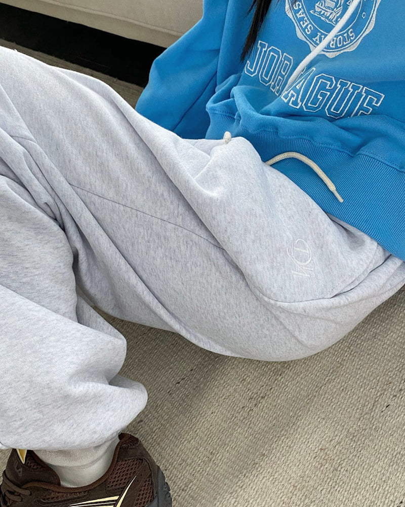 Diana - Korean Women Fashion - #womensfashion - Avan Jogger Pants - 2