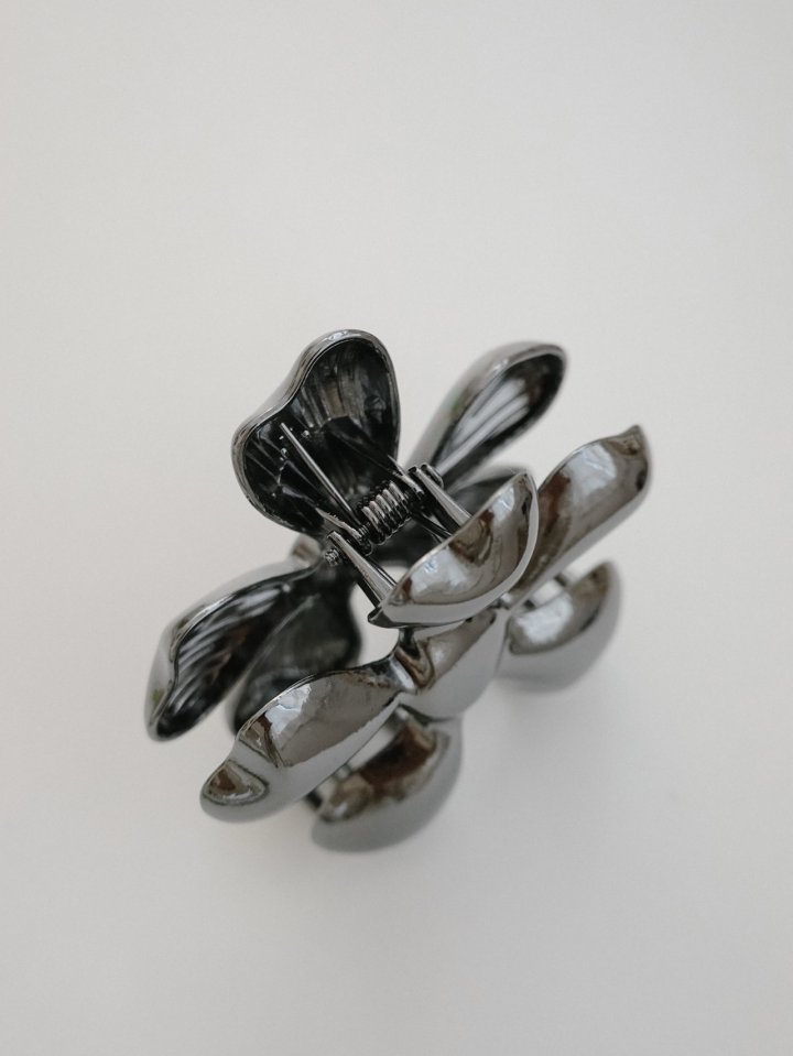 Eeiitt - Korean Women Fashion - #momslook - On Flower Mini Clip Pin - 8