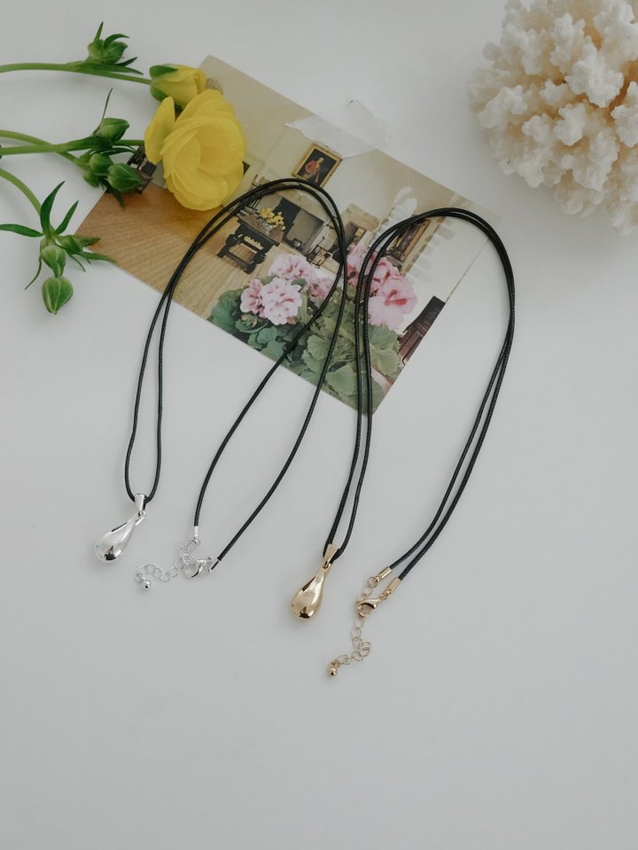 Eeiitt - Korean Women Fashion - #momslook - Inasu Of Bold Necklace - 3