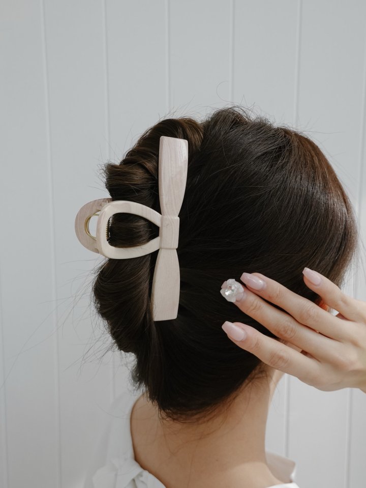 Eeiitt - Korean Women Fashion - #momslook - Glue Marble Clip Pin