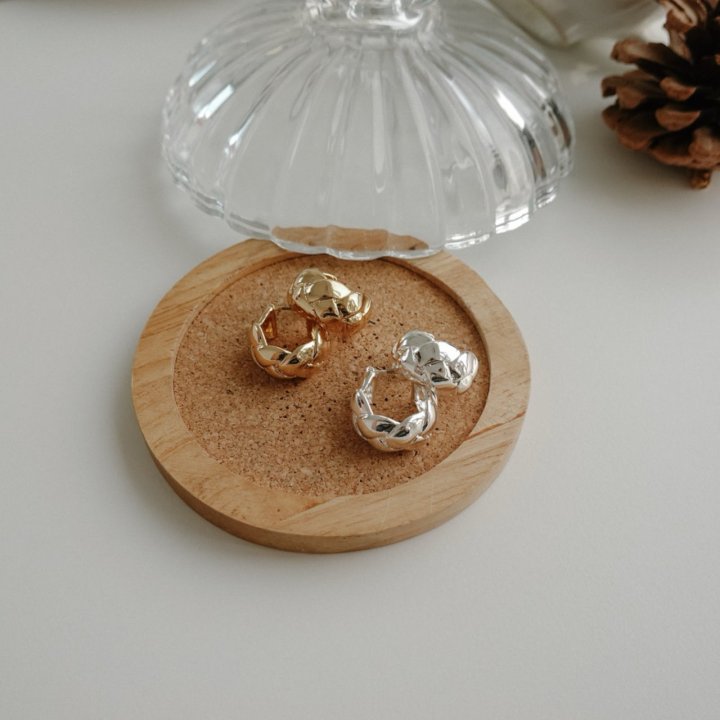 Eeiitt - Korean Women Fashion - #momslook - Tigrona Ring Earrings