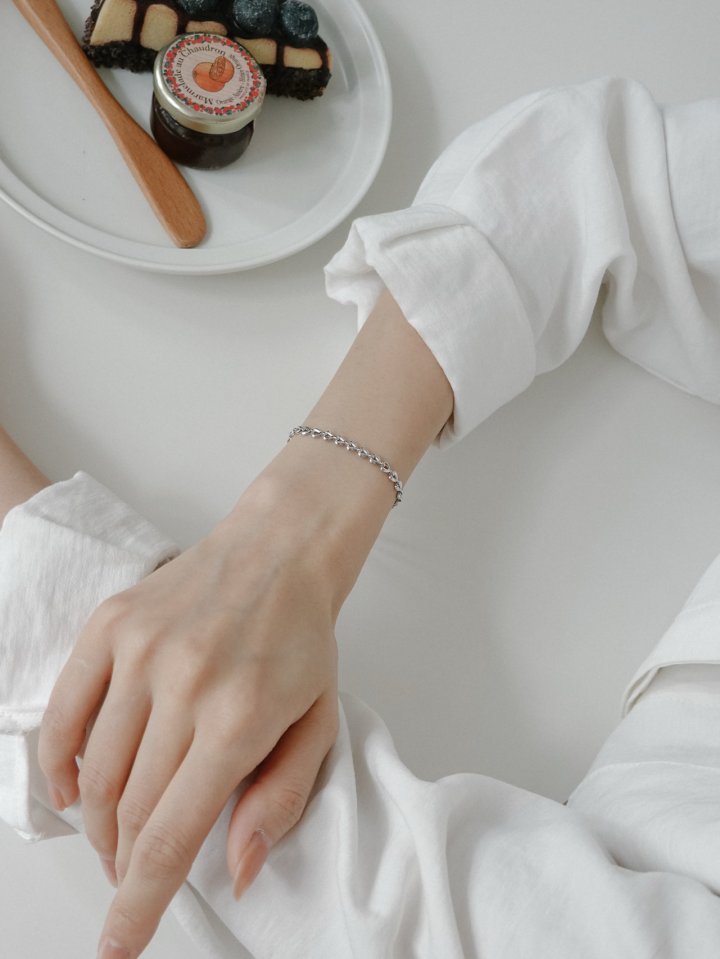 Eeiitt - Korean Women Fashion - #pursuepretty - April Heart Bracelet - 11
