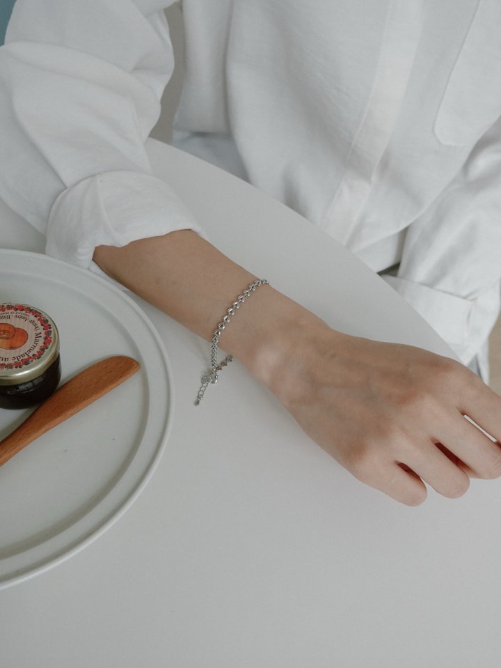 Eeiitt - Korean Women Fashion - #vintageinspired - April Heart Bracelet - 9