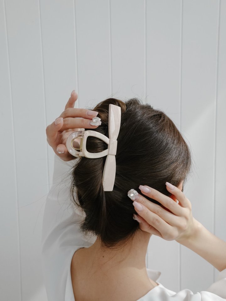 Eeiitt - Korean Women Fashion - #womensfashion - Glue Marble Clip Pin - 10