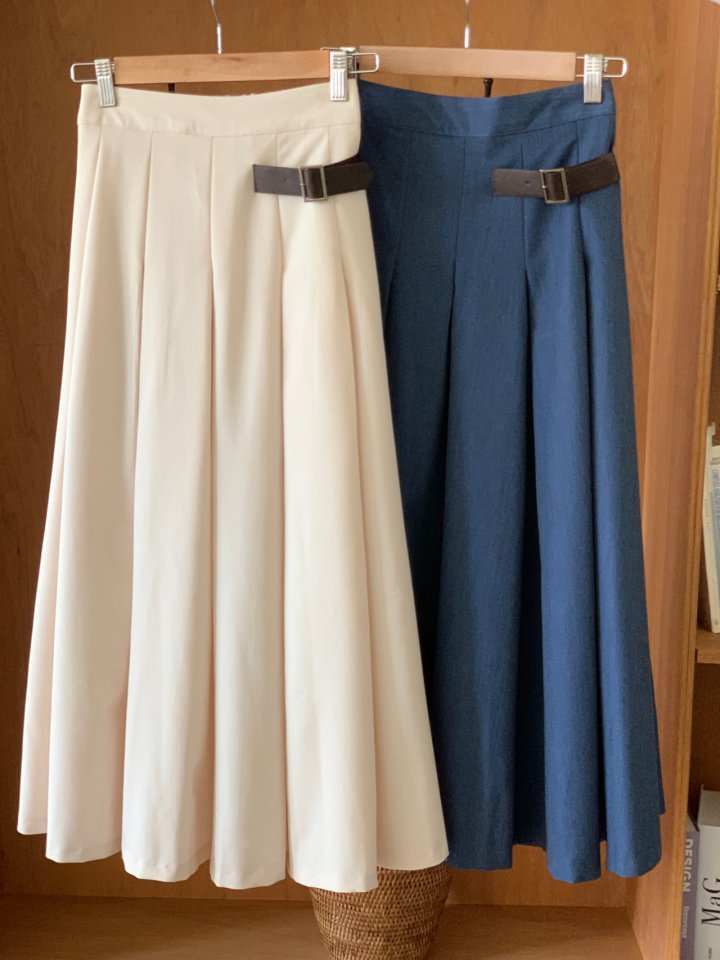 Elmu - Korean Women Fashion - #momslook - From Buckle Skirt - 7