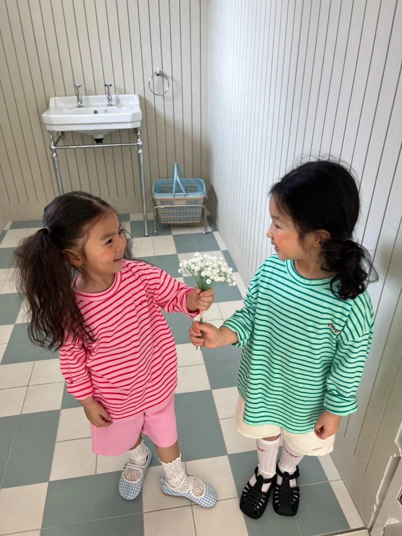 Fine-Studio - Korean Children Fashion - #magicofchildhood - Cream Stripe Tee - 4