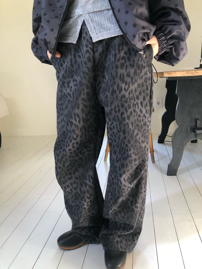 Flash - Korean Women Fashion - #vintagekidsstyle - Jenny Leopard Pants - 11
