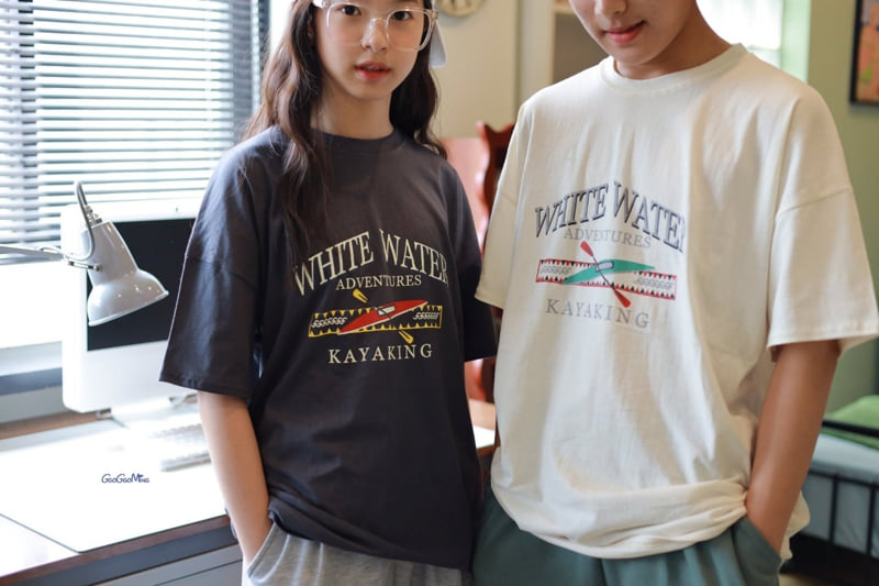 Ggoggoming - Korean Women Fashion - #womensfashion - Adventure Short Sleeve Tee (Junior Adult)