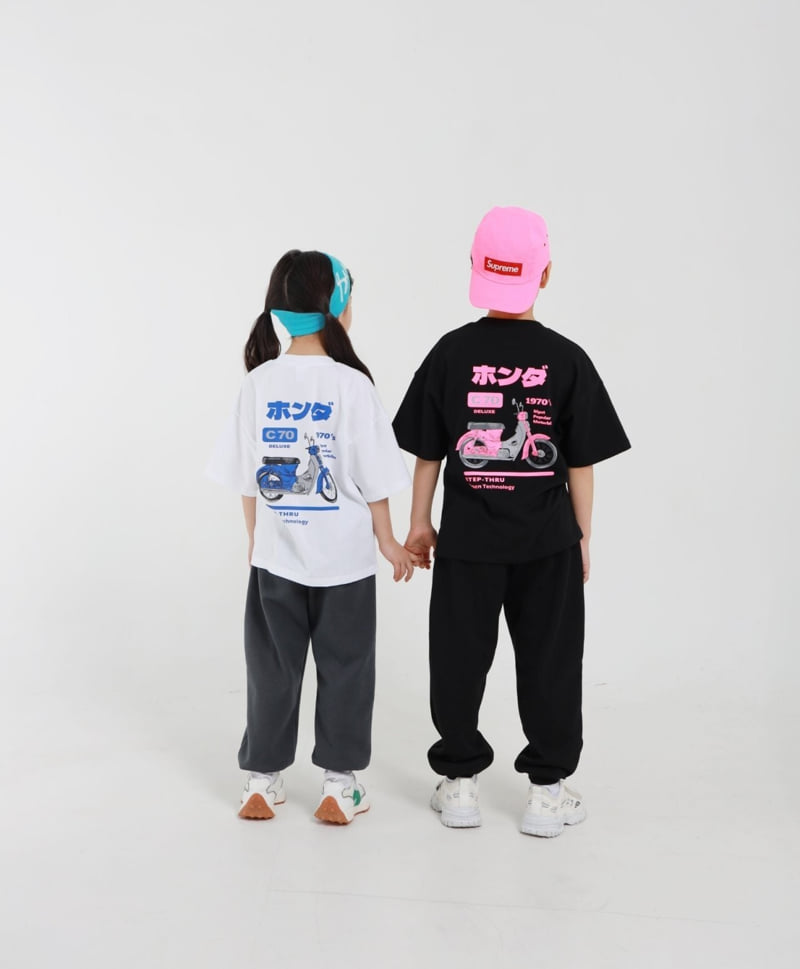 Ggomenge - Korean Women Fashion - #momslook - Adult Curve Short Sleeve Tee - 10