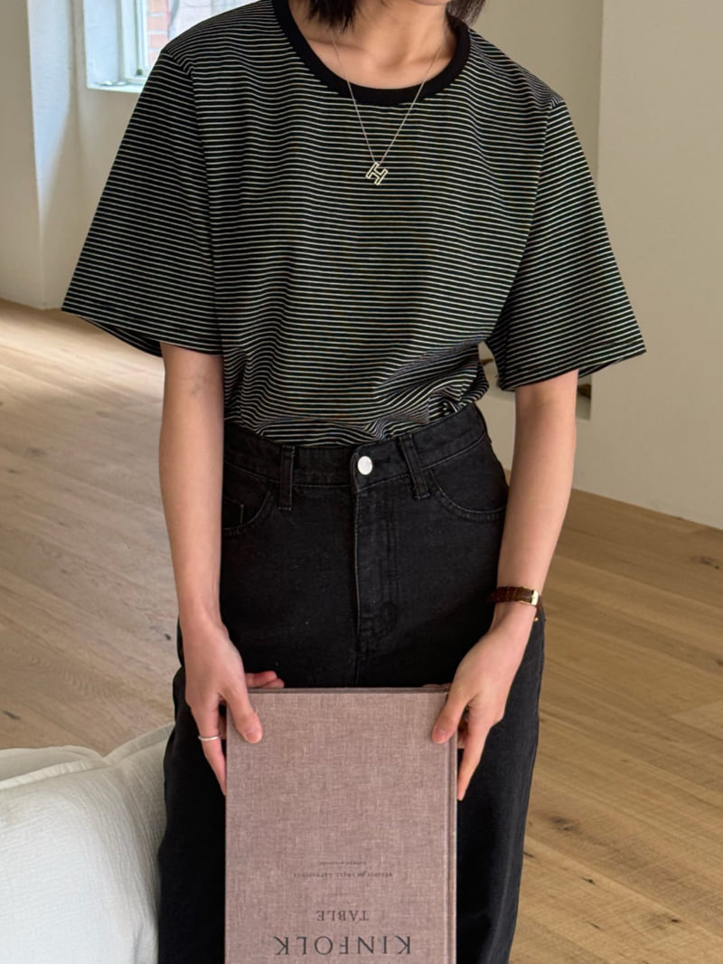 Hiyann - Korean Women Fashion - #momslook - Stripe Short Sleeve Tee - 11