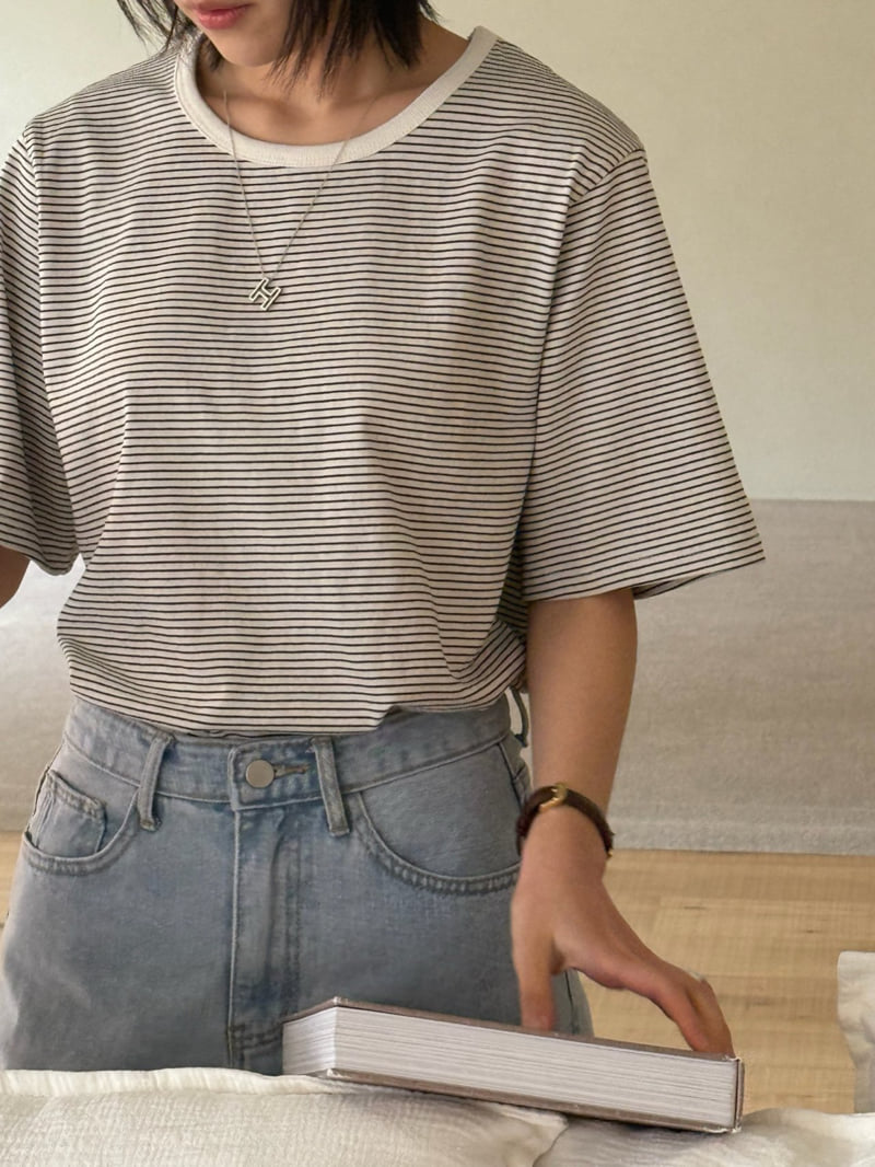 Hiyann - Korean Women Fashion - #momslook - Stripe Short Sleeve Tee - 9