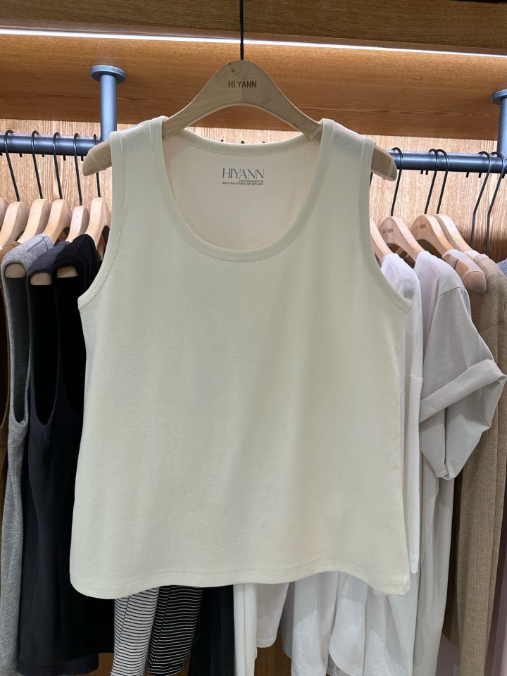 Hiyann - Korean Women Fashion - #restrostyle - COS Sleeveless Tee - 4