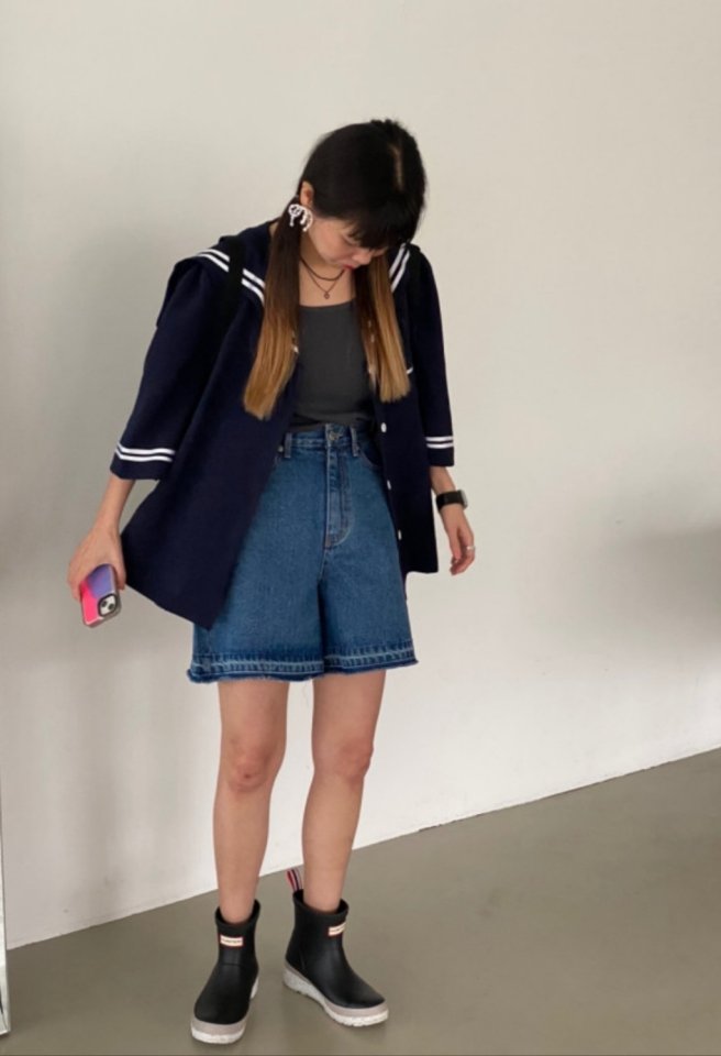 I'm here - Korean Women Fashion - #thatsdarling - Hem Denim Shorts - 2