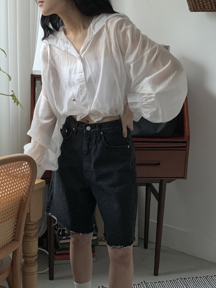 I'm here - Korean Women Fashion - #thelittlethings - Cutting Black Denim Shorts - 5