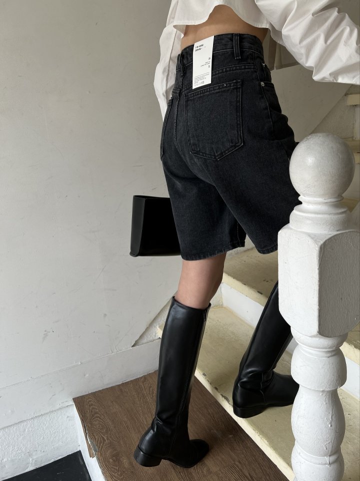 I'm here - Korean Women Fashion - #womensfashion - Black Denim Shorts - 3