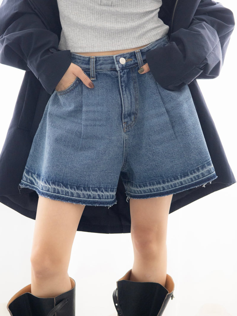 Inssense - Korean Women Fashion - #momslook - Unfinished Pintuck Flared Denim Shorts - 2