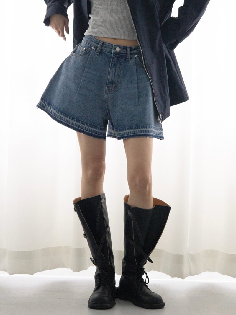 Inssense - Korean Women Fashion - #momslook - Unfinished Pintuck Flared Denim Shorts - 6