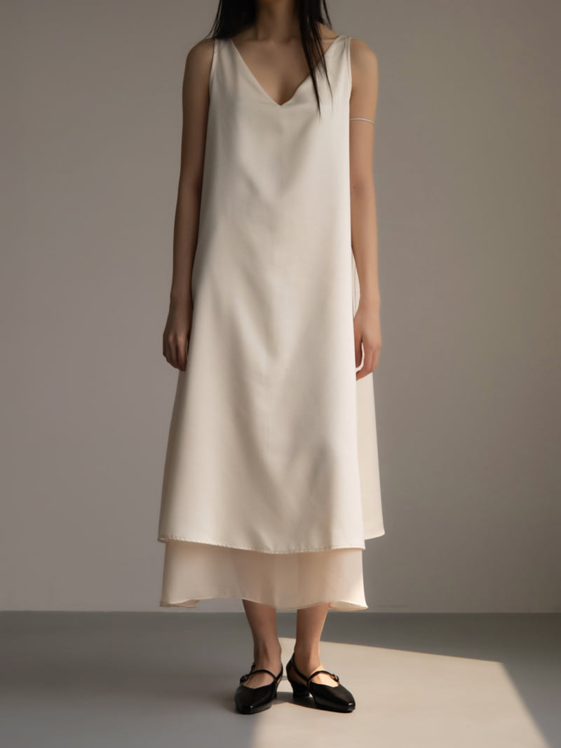 Inssense - Korean Women Fashion - #womensfashion - Silky Sheer Fabric Layered Maxi Dress - 6