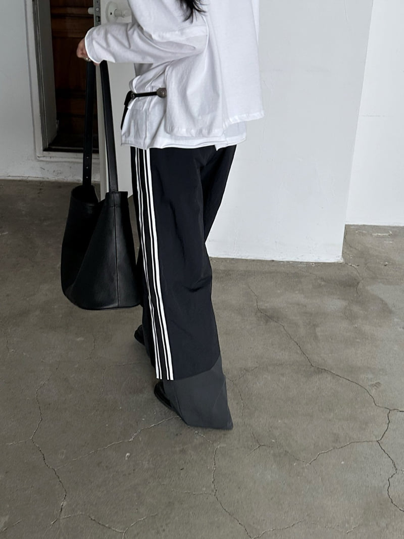 Jade Market - Korean Women Fashion - #womensfashion - Urban Tape Pants - 5