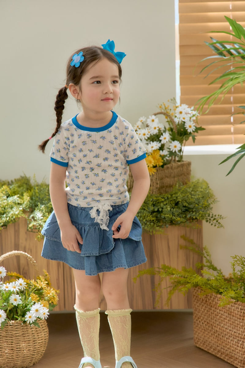 Jazz - Korean Children Fashion - #designkidswear - Eyelet Flower Blouse Tee