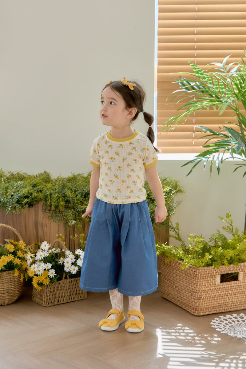 Jazz - Korean Children Fashion - #prettylittlegirls - Eyelet Flower Blouse Tee - 11