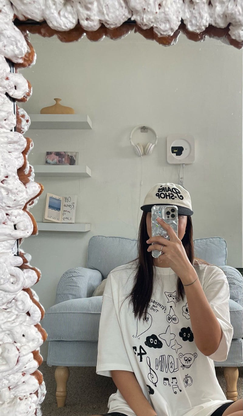 Lovin - Korean Women Fashion - #romanticstyle - Drawing Mom Tee - 3