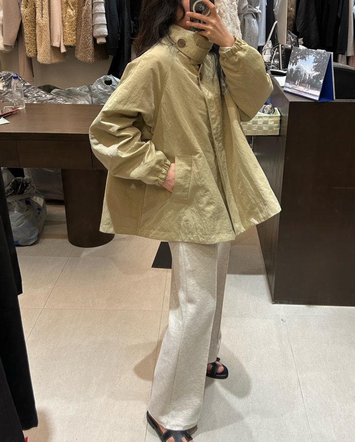 Merry J - Korean Women Fashion - #momslook - Toy Half Trench Jacket - 3