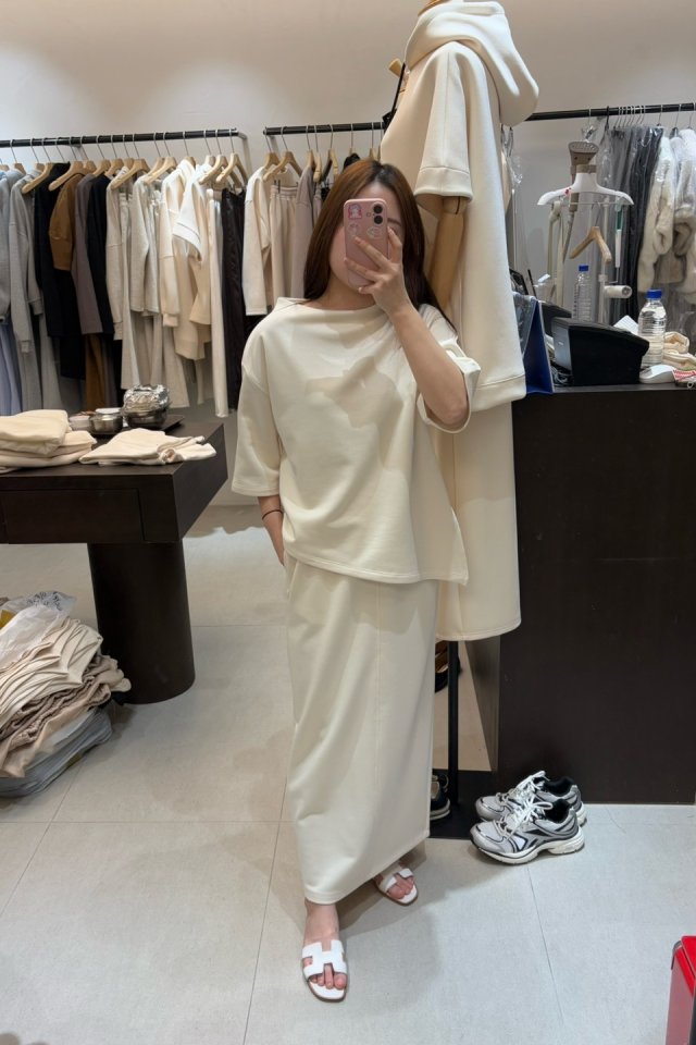 Merry J - Korean Women Fashion - #shopsmall - Romance Slanted Tee - 11