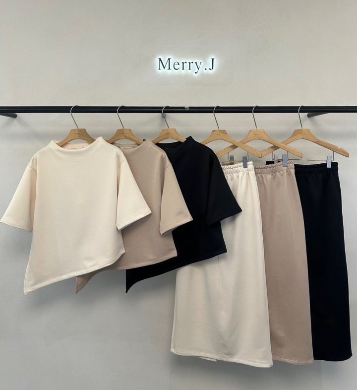 Merry J - Korean Women Fashion - #womensfashion - Romance Slanted Tee