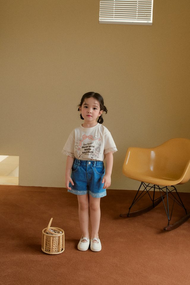 Momo Ann - Korean Children Fashion - #Kfashion4kids - Roll-up Denim Shorts - 6