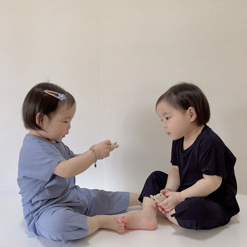 Moran - Korean Children Fashion - #childrensboutique - Cool Pleated Top Bottom Set - 4