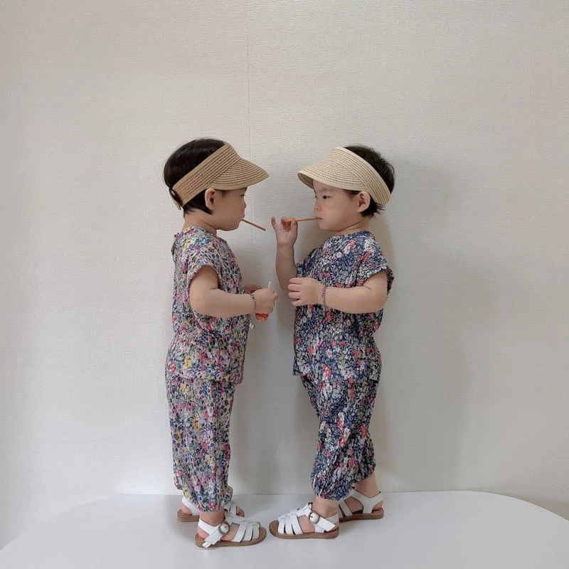 Moran - Korean Children Fashion - #kidzfashiontrend - Montble Pleated Top Bottom Set