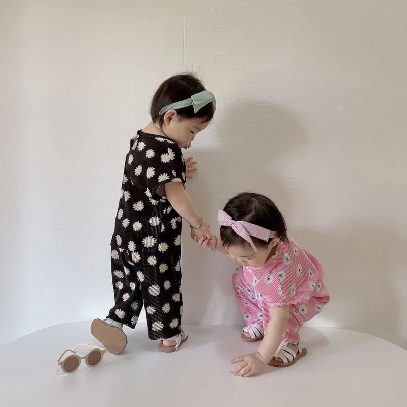 Moran - Korean Children Fashion - #kidzfashiontrend - Daisy Pleats Top Bottom Set - 7