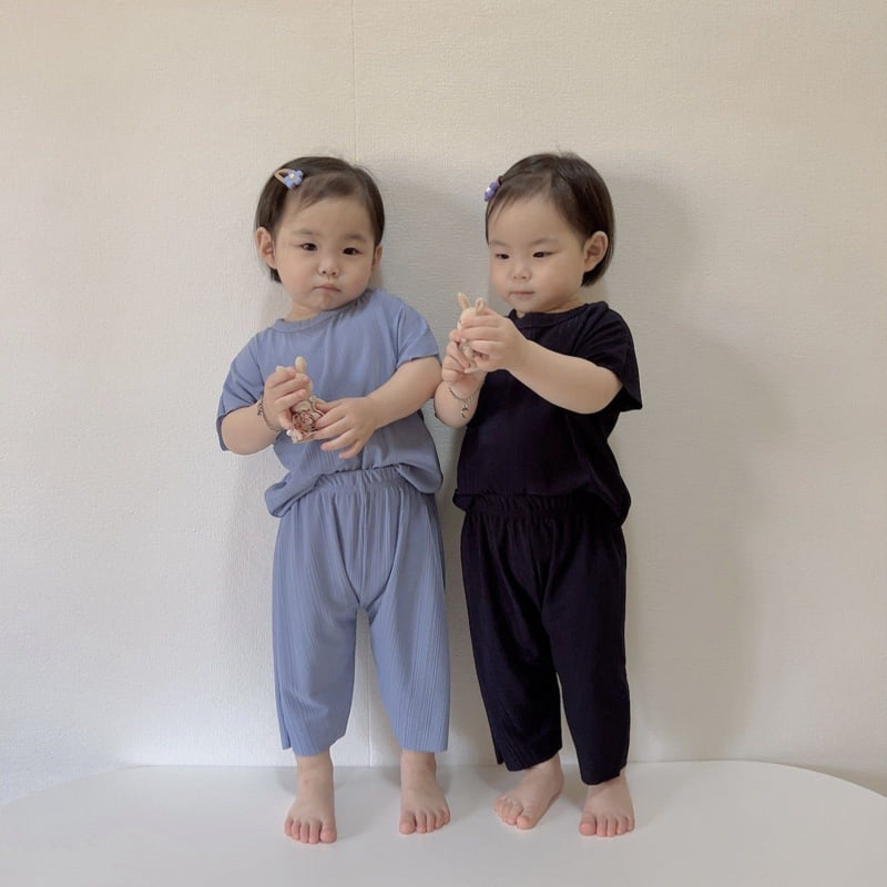 Moran - Korean Children Fashion - #stylishchildhood - Cool Pleated Top Bottom Set