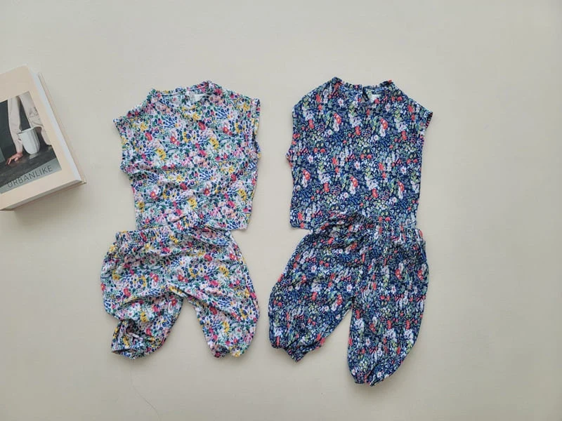 Moran - Korean Children Fashion - #stylishchildhood - Montble Pleated Top Bottom Set - 9