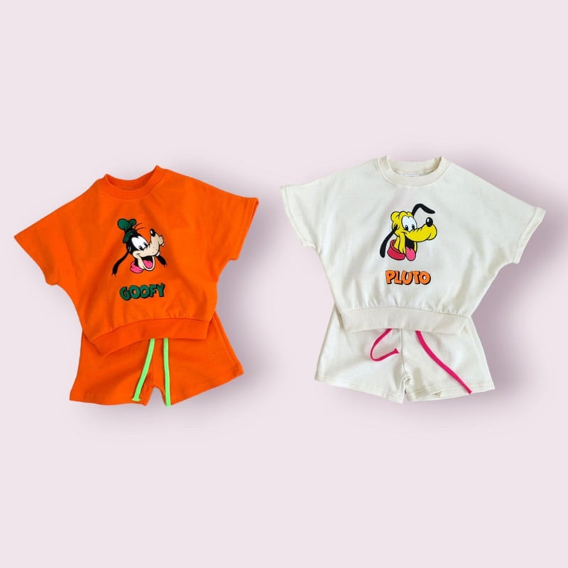 Moran - Korean Children Fashion - #prettylittlegirls - Retro Disney Top Bottom Set - 4