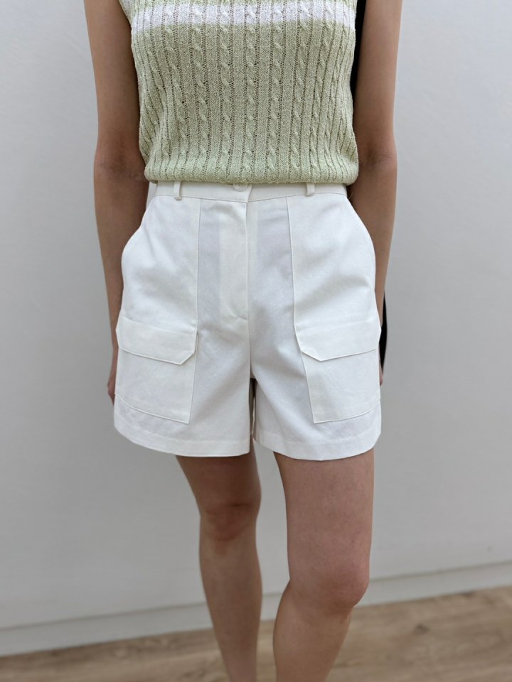 Most - Korean Women Fashion - #momslook - Two-pocket Half Pants