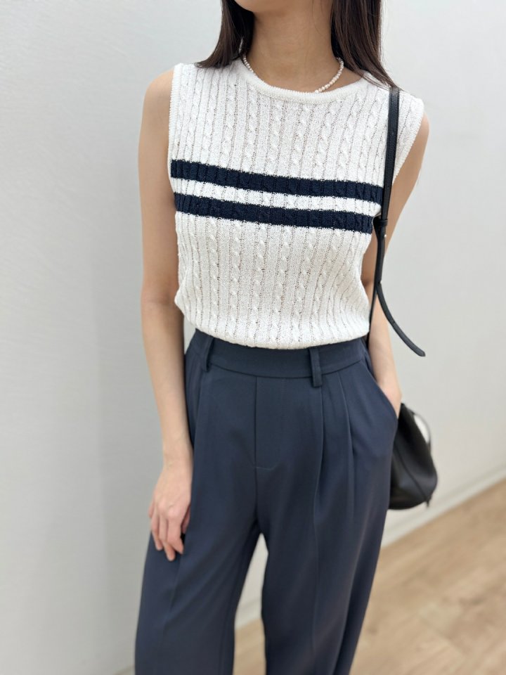 Most - Korean Women Fashion - #momslook - Kitch Knit - 2