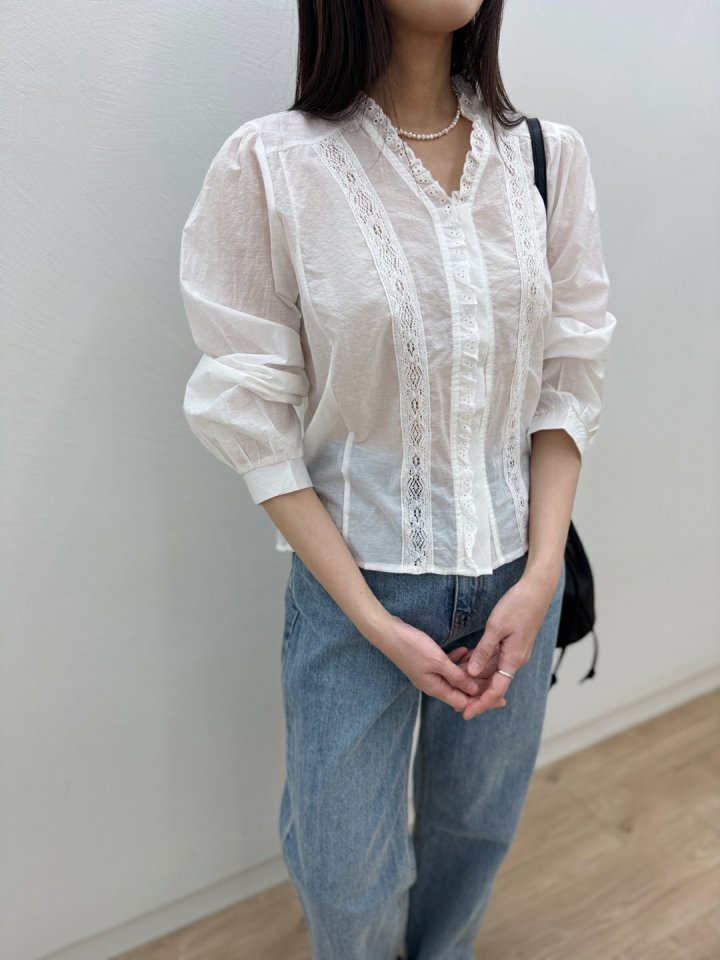 Most - Korean Women Fashion - #womensfashion - Frill Blouse - 4
