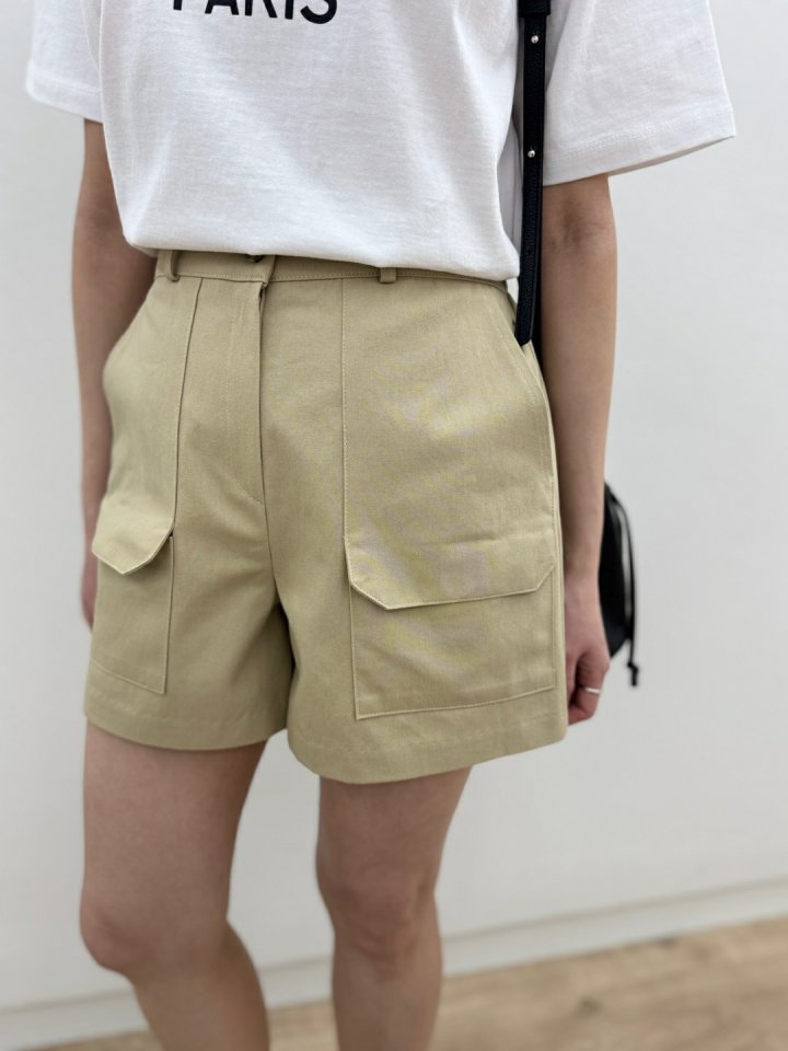 Most - Korean Women Fashion - #womensfashion - Two-pocket Half Pants - 8